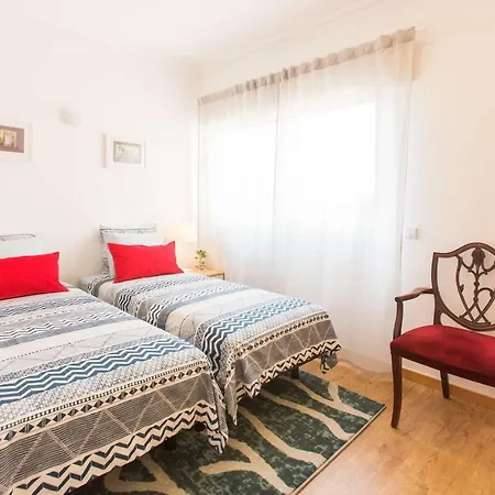 Friends & Family Tree *