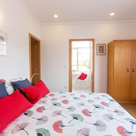 Friends & Family Tree Daire