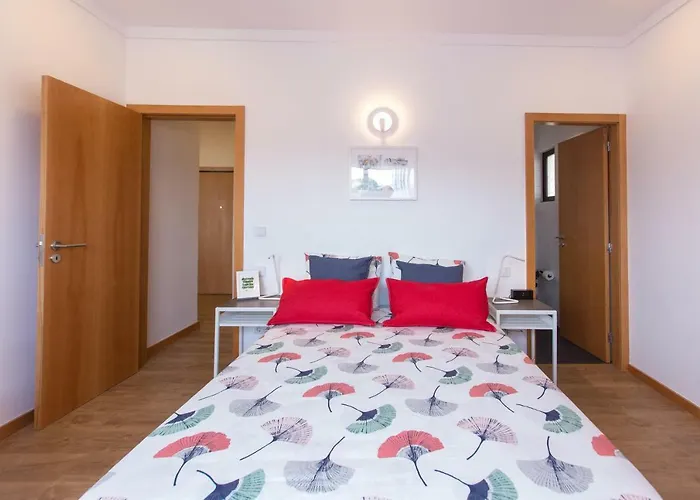 Friends & Family Tree Daire