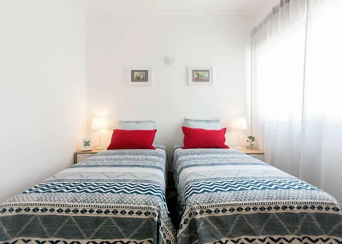 Friends & Family Tree