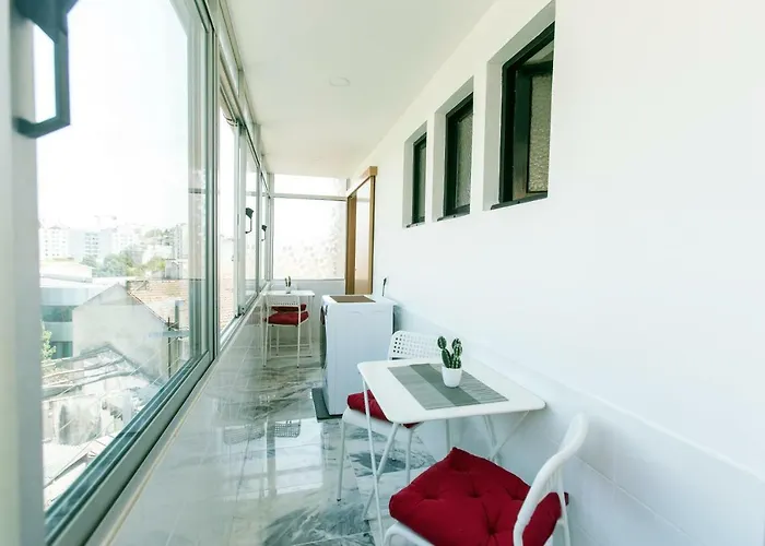 Apartman Friends & Family Tree