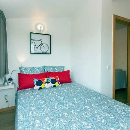 Friends & Family Tree * Πόρτο